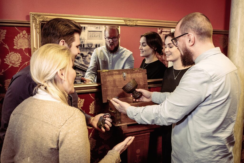Deltagere hos escape room by midgaard event